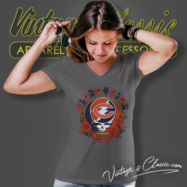 Chicago Bears Grateful Dead Roses Dancing Bears V Neck TShirt Chicago Bears Grateful Dead Roses Dancing Bears V Neck TShirt