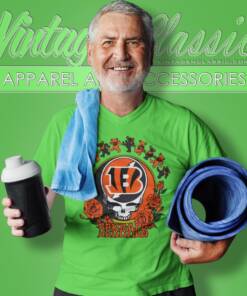 Cincinnati Bengals Grateful Dead Roses Dancing Bears V Neck TShirt