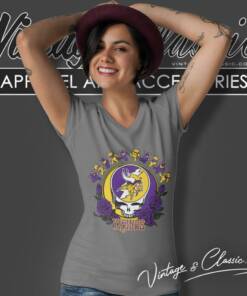 Minnesota Vikings Grateful Dead Roses Dancing Bears V Neck TShirt
