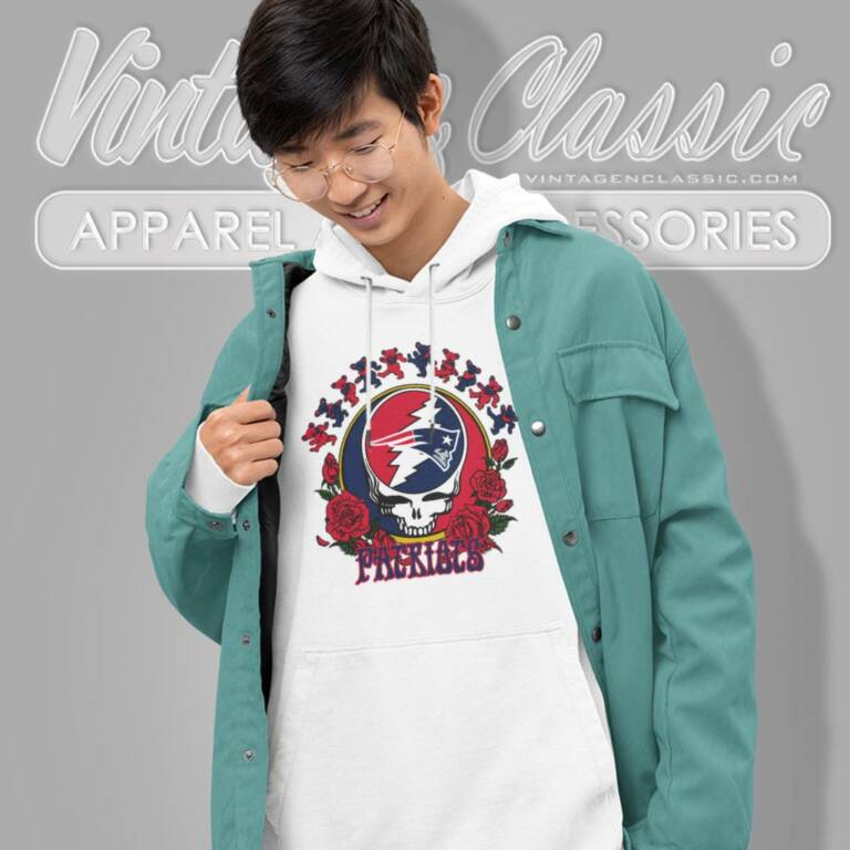 New England Patriots Grateful Dead Roses Dancing Bears Hoodie New England Patriots Grateful Dead Roses Dancing Bears Hoodie