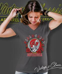 Tampa Bay Buccaneers Grateful Dead Roses Dancing Bears V Neck TShirt