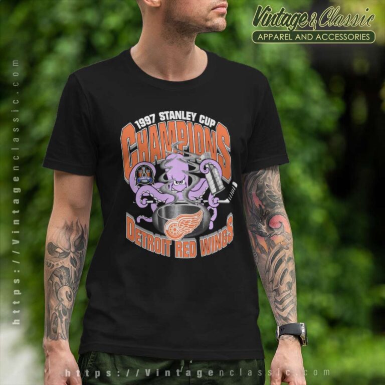 1997 Stanley Cup Champions Detroit Red Wings Octopus T Shirt 1997 Stanley Cup Champions Detroit Red Wings Octopus T Shirt