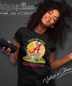 Alabama Crimson Tide Snoopy Trick Or Treat Halloween Women T Shirt