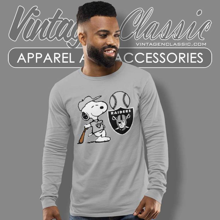 Snoopy Las Vegas Raiders NFL Football Long Sleeve Tee Snoopy Las Vegas Raiders NFL Football Long Sleeve Tee
