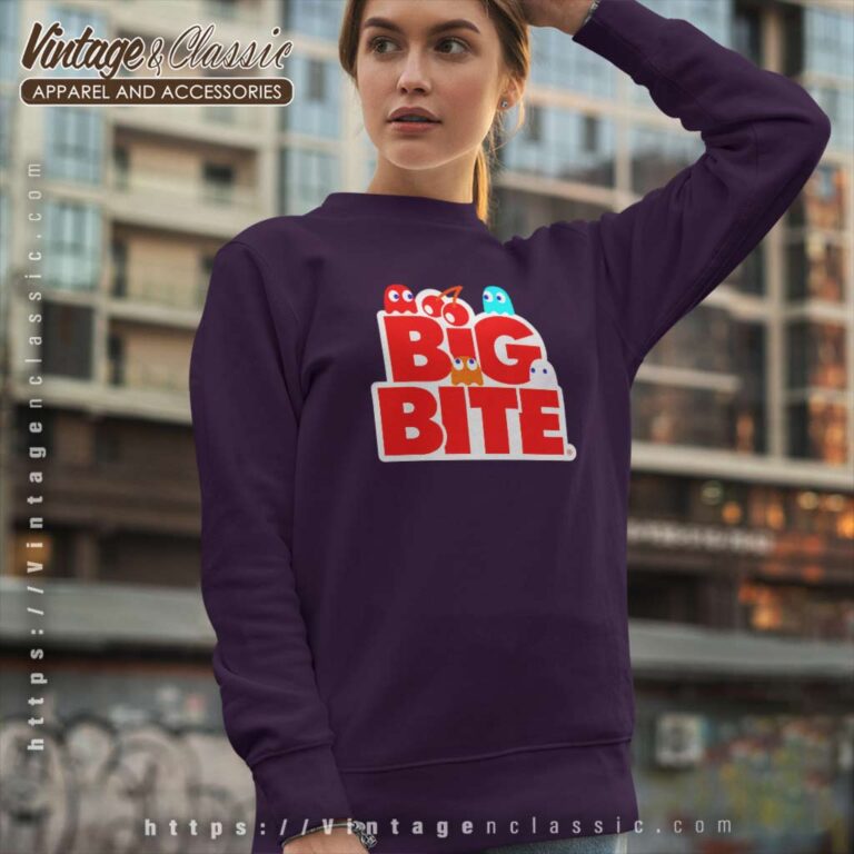 7 Eleven Pac Man Big Bite Yum Yum Sweatshirt 7 Eleven Pac Man Big Bite Yum Yum Sweatshirt