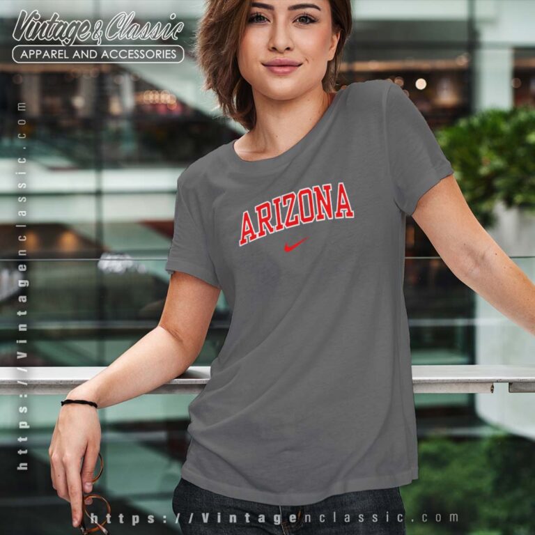 90s University Of Arizona Nike Logo Tshirt Women 90s University Of Arizona Nike Logo Tshirt Women