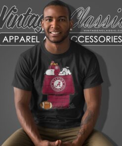 Alabama Crimson Tide Snoopy Woodstock Resting Together T Shirt
