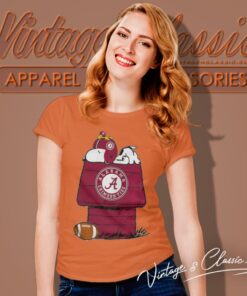 Alabama Crimson Tide Snoopy Woodstock Resting Together Women T Shirt