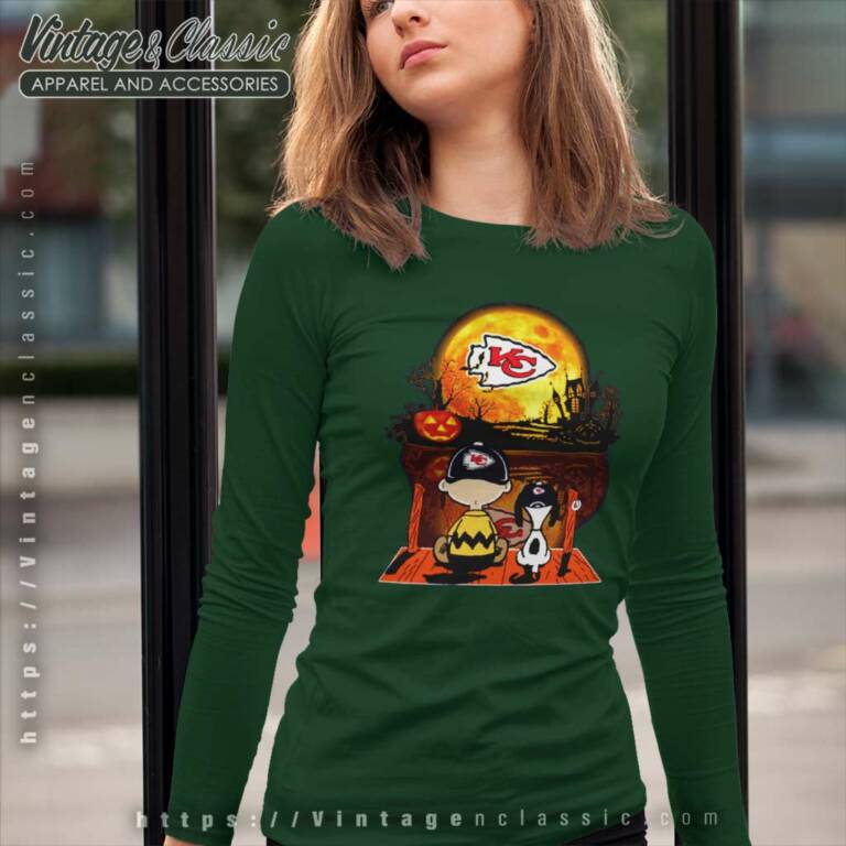 Asnoopy Charlie Brown Kansas City Chiefs Halloween Long Sleeve Tee Asnoopy Charlie Brown Kansas City Chiefs Halloween Long Sleeve Tee