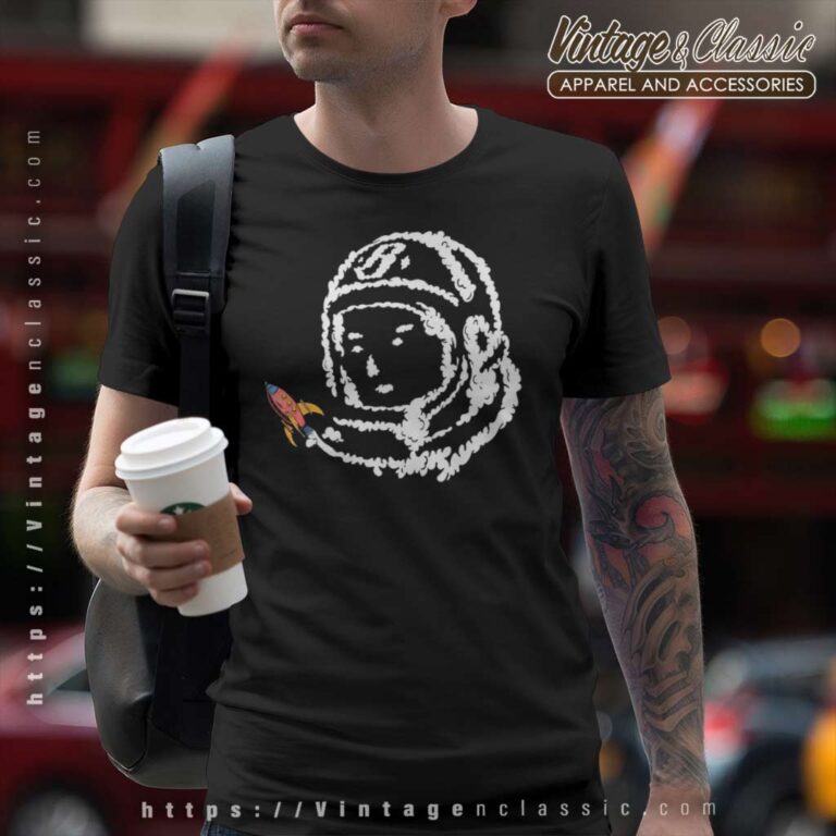 Astronaut Helmet Head With Rocket T Shirt Astronaut Helmet Head With Rocket T Shirt