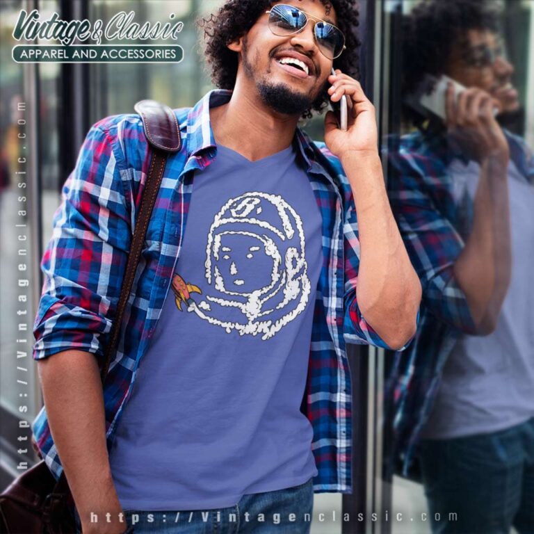 Astronaut Helmet Head With Rocket V Neck TShirt Astronaut Helmet Head With Rocket V Neck TShirt