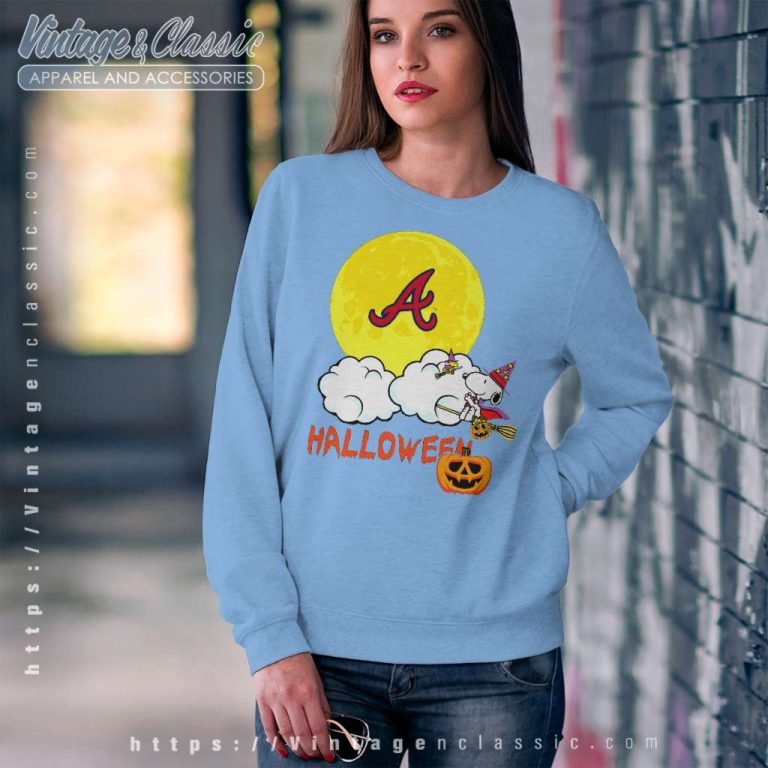 Atlanta Braves Snoopy Halloween Sweatshirt Atlanta Braves Snoopy Halloween Sweatshirt