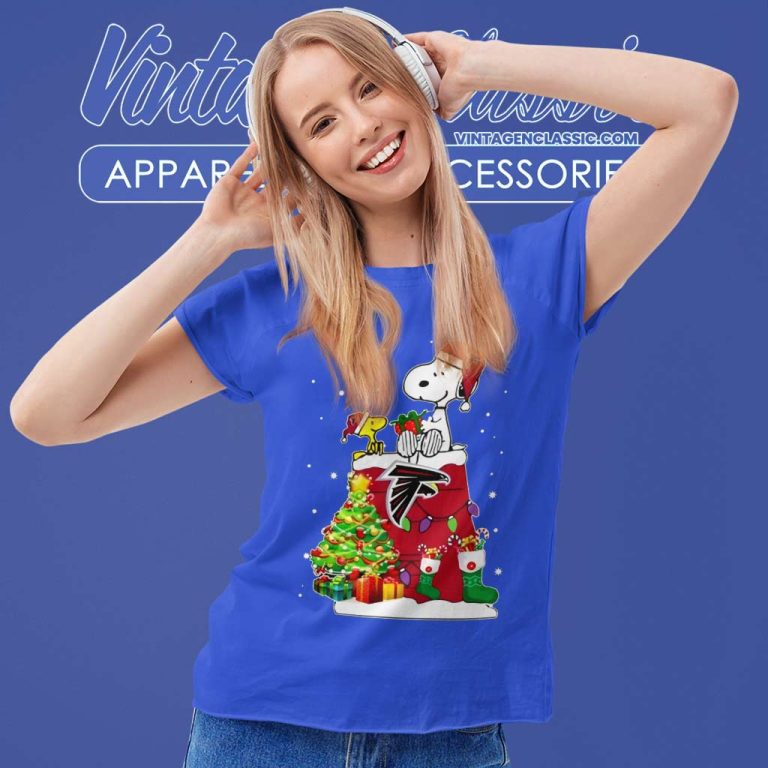 Atlanta Falcons Snoopy And Woodstock Christmas Women TShirt Atlanta Falcons Snoopy And Woodstock Christmas Women TShirt