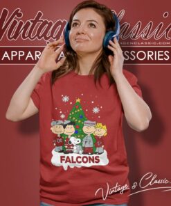 Atlanta Falcons Snoopy Peanuts Christmas Women T Shirt