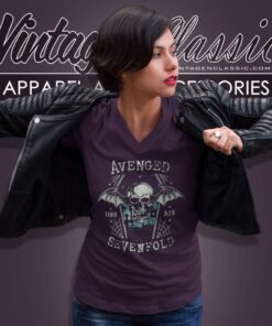 Avenged Sevenfold Chain Coffin V Neck TShirt