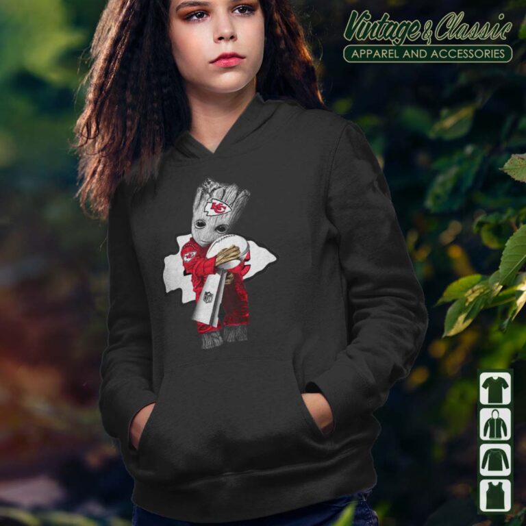 Baby Groot Hug Kansas City Chiefs Super Bowl Hoodie 2 Baby Groot Hug Kansas City Chiefs Super Bowl Hoodie 2