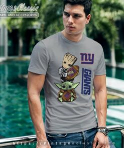 Baby Yoda And Groot Hug New York Giants T Shirt