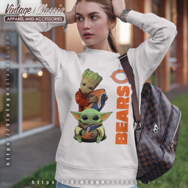 Baby Yoda Chicago Bears Sweatshirt Baby Yoda Chicago Bears Sweatshirt