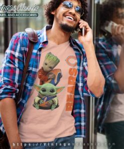 Baby Yoda Chicago Bears V Neck TShirt