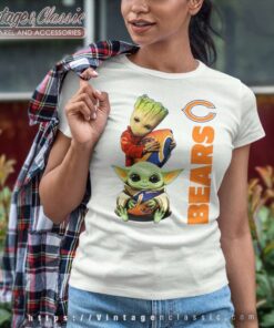 Baby Yoda Chicago Bears Women TShirt