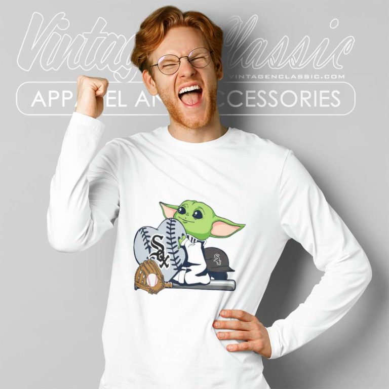 Baby Yoda Chicago White Sox Long Sleeve Tee Baby Yoda Chicago White Sox Long Sleeve Tee