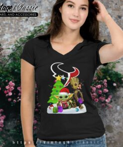 Baby Yoda Hug And Santa Bigfoot Houston Texans Snow Christmas Tree V Neck TShirt