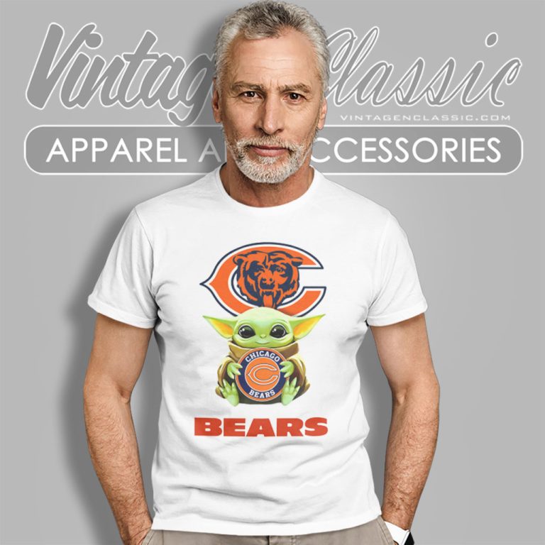 Baby Yoda Hug Chicago Bears Logo T Shirt Baby Yoda Hug Chicago Bears Logo T Shirt