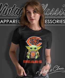 Baby Yoda Hug Chicago Bears Logo Women T Shirt