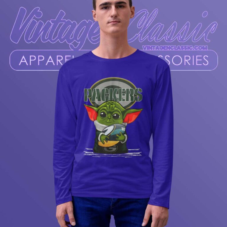 Baby Yoda Hug Green Bay Packers Long Sleeve Tee Baby Yoda Hug Green Bay Packers Long Sleeve Tee