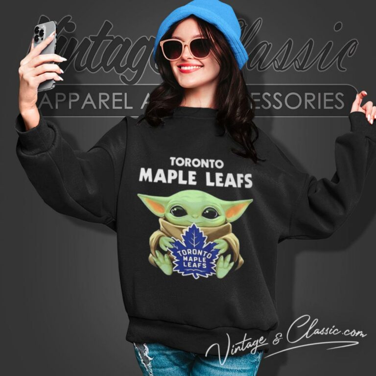 Baby Yoda Hug Toronto Maple Leafs Sweatshirt Baby Yoda Hug Toronto Maple Leafs Sweatshirt