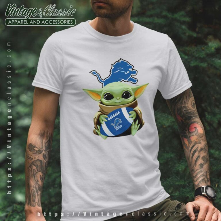 Baby Yoda Hugs Detroit Lions T Shirt Baby Yoda Hugs Detroit Lions T Shirt
