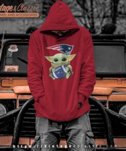 Theres No Sunshine Only Darkness 2023 Shirt 6 Baby Yoda Hugs New England Patriots Star Wars Hoodie