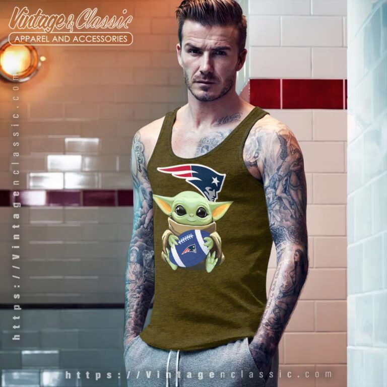 Baby Yoda Hugs New England Patriots Star Wars Tank Top Racerback Baby Yoda Hugs New England Patriots Star Wars Tank Top Racerback