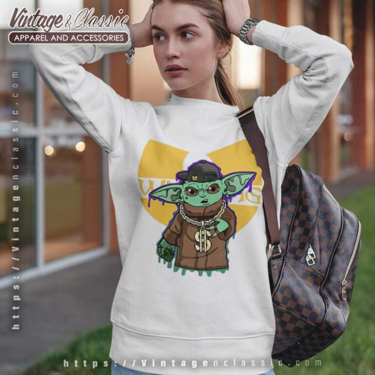 Baby Yoda Rapper Wu Tang Sweatshirt Baby Yoda Rapper Wu Tang Sweatshirt
