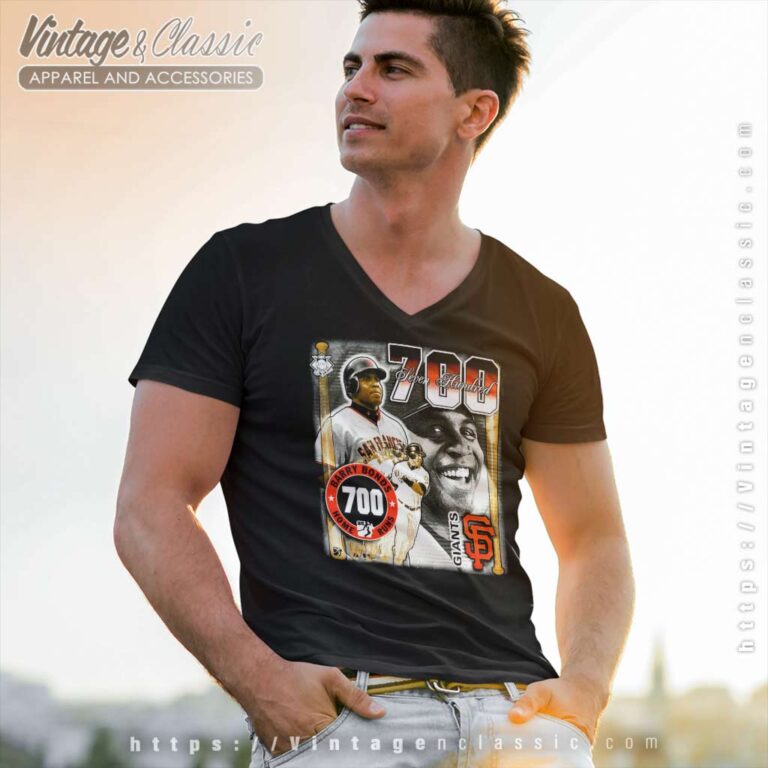 Barry Bond 700 Home Runs San Francisco Giants V Neck TShirt Barry Bond 700 Home Runs San Francisco Giants V Neck TShirt