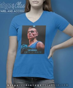 Basketball Player Eric Montross Shirt Rest In Peace V Neck TShirt