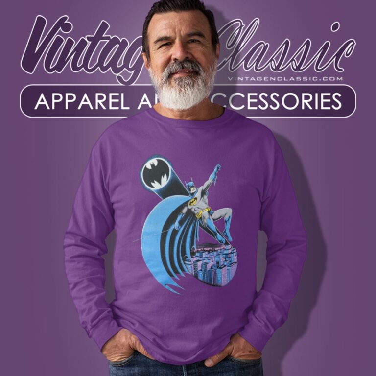 Batman Skyline Black Long Sleeve Tee Batman Skyline Black Long Sleeve Tee