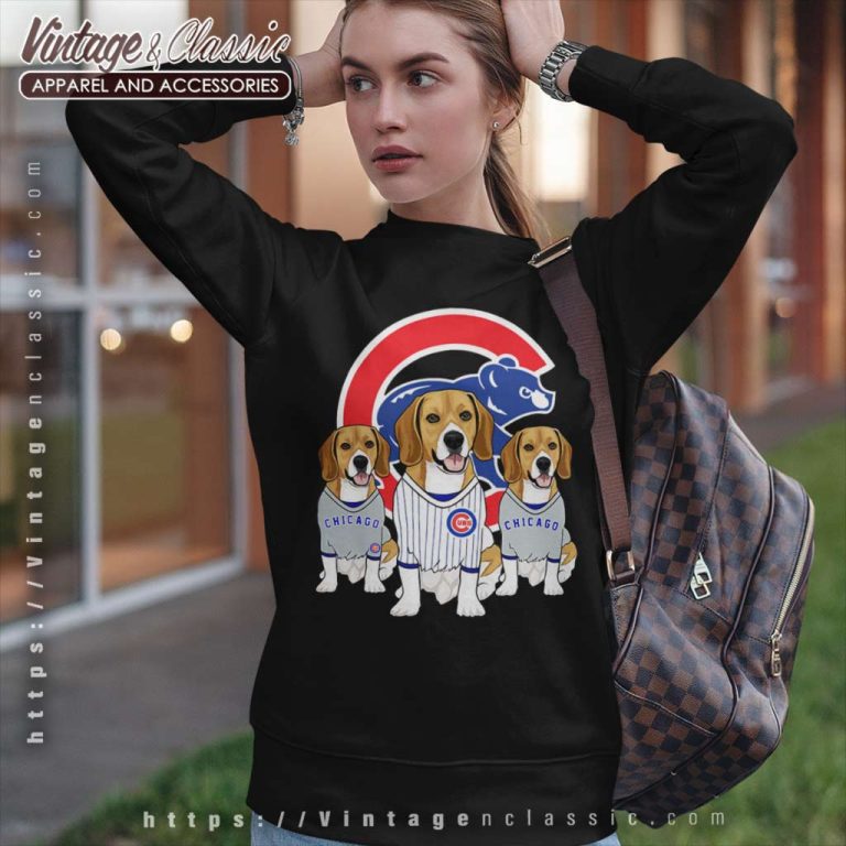 Beagle Dog Chicago Cubs Sweatshirt Beagle Dog Chicago Cubs Sweatshirt