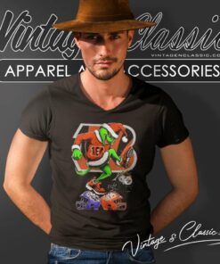 Bengals The Grinch Stomp On Nfl Teams Christmas V Neck TShirt