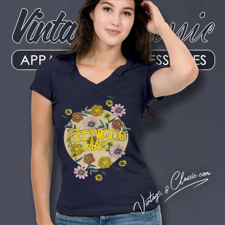 Best Fleetwood Mac V Neck TShirt Best Fleetwood Mac V Neck TShirt