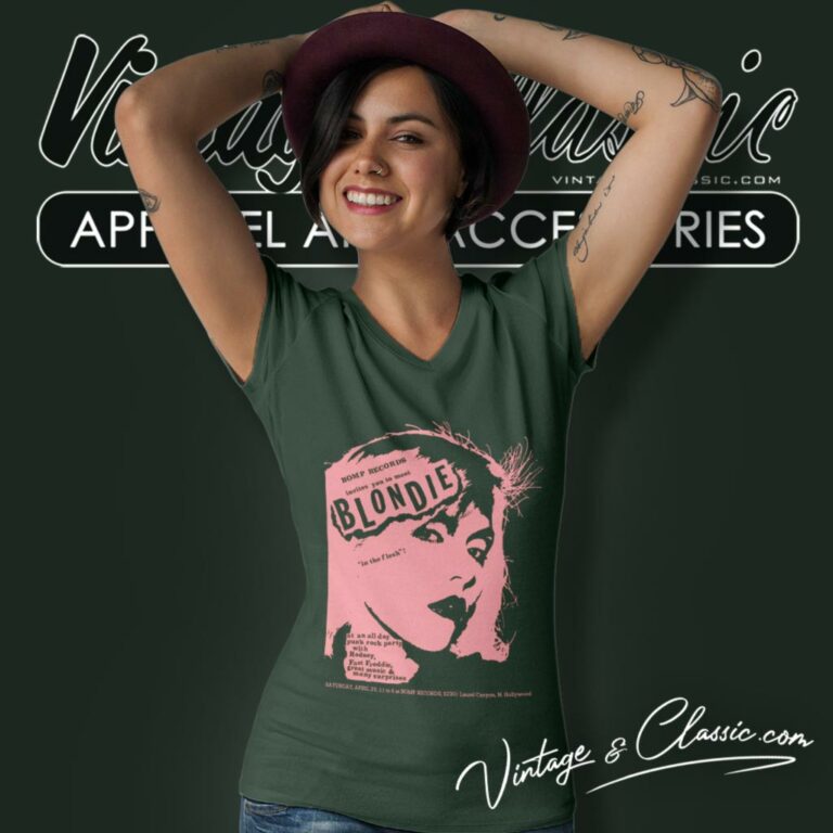 Blondie Debbie Harry 1977 Rock V Neck TShirt Blondie Debbie Harry 1977 Rock V Neck TShirt