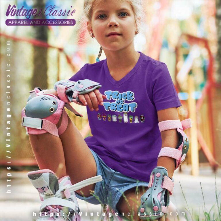 Bluey Halloween Trick Or Treat kids Vneck Bluey Halloween Trick Or Treat kids Vneck