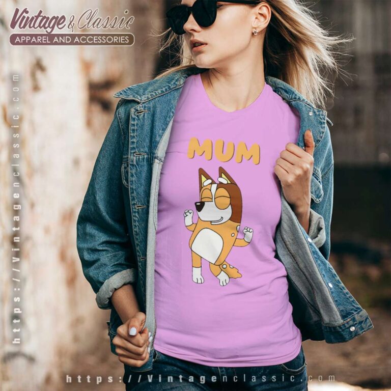 Bluey Mom Chilli Heeler Mothers Day Gift V Neck TShirt Bluey Mom Chilli Heeler Mothers Day Gift V Neck TShirt