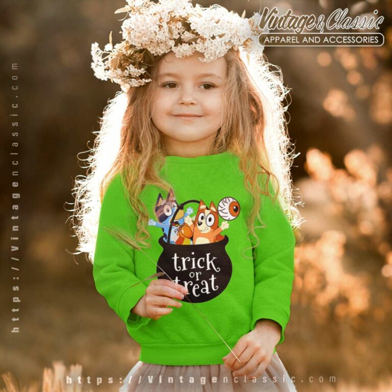 Bluey Trick Or Treat Halloween kids Sweetshirt Bluey Trick Or Treat Halloween kids Sweetshirt