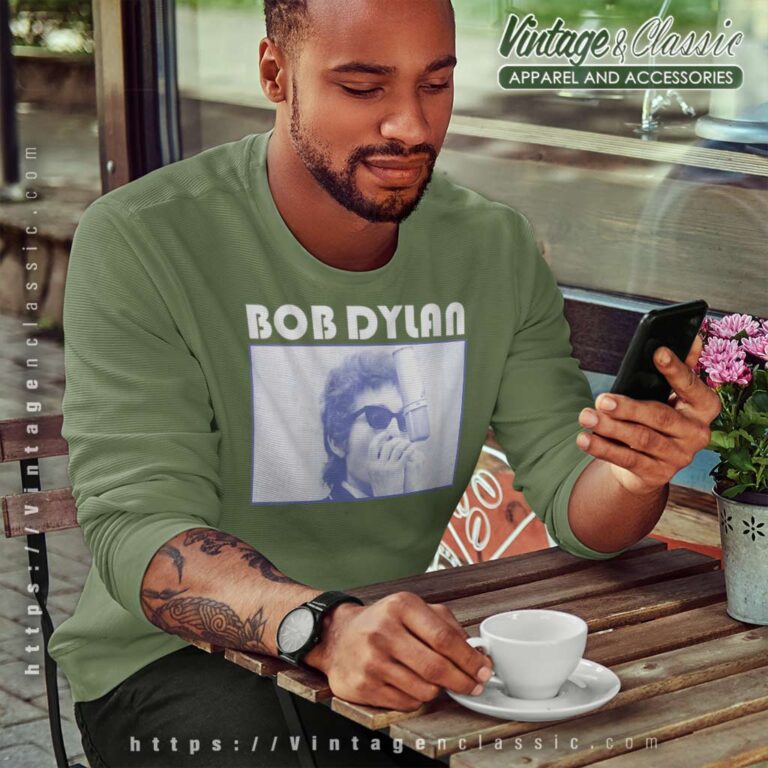 Bob Dylan Harmonica Microphone Photo Sweatshirt Bob Dylan Harmonica Microphone Photo Sweatshirt