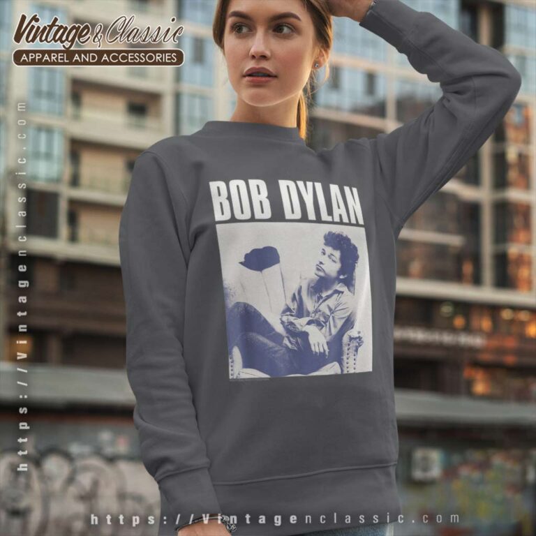 Bob Dylan Official Chair Photo Sweatshirt Bob Dylan Official Chair Photo Sweatshirt