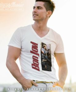 Bon Jovi Shirt Slippery When Wet World Tour V Neck TShirt