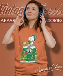 Boston Celtics Santa Snoopy Merry Christmas Women T Shirt