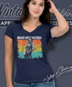 Bruce Springsteen Born To Run Poster V Neck TShirt