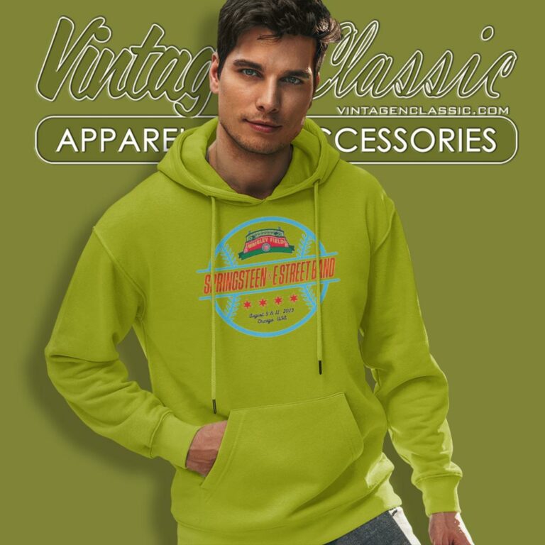 Bruce Springsteen Shirt Wrigley Field Hoodie Bruce Springsteen Shirt Wrigley Field Hoodie
